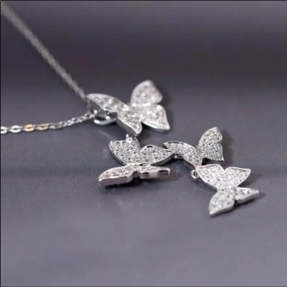⭐️SS pave Butterfly necklace - Picture 2 of 8